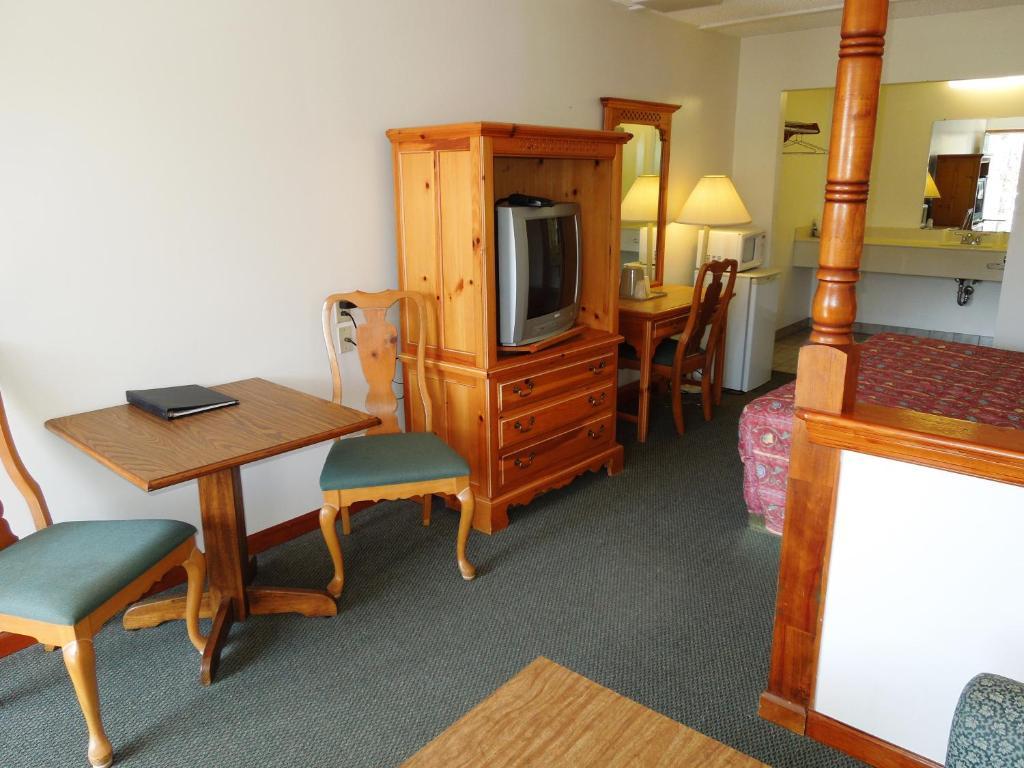 Executive Lodge Absecon Room photo